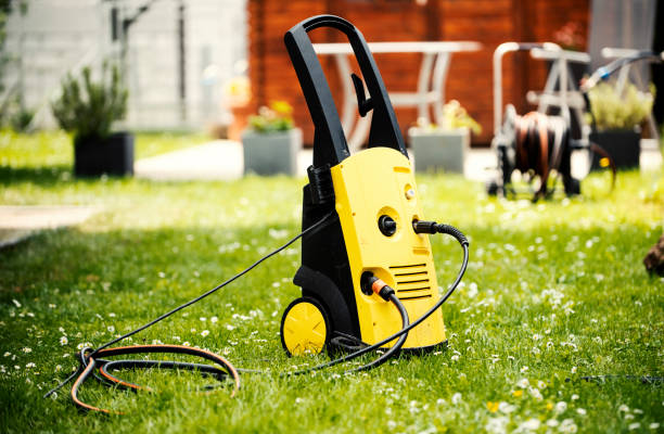 Best Animal Enclosure Cleaning  in Lexington, MI